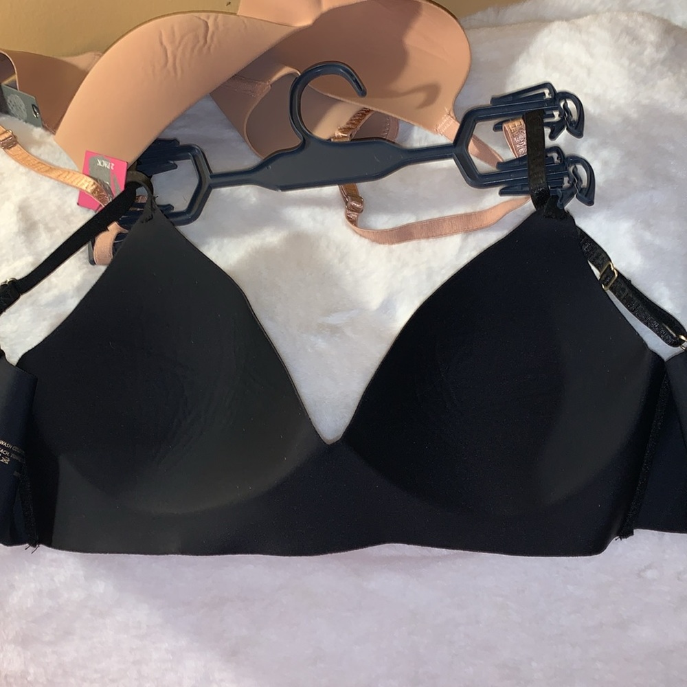 🦜 VINCE CAMUTO Set 2 Wire Free Bras in Black & Tan NWT 34C - Picture 8 of 14